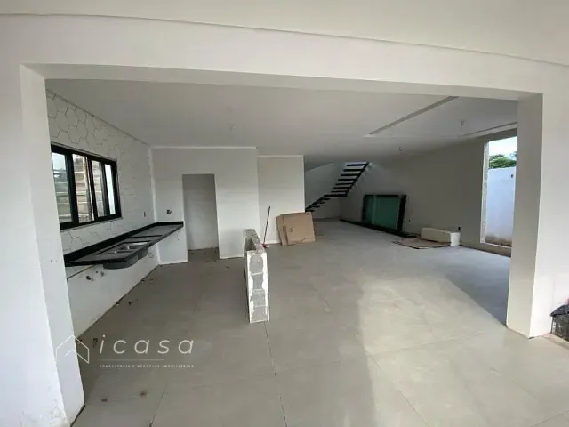 Casa com 275m² 3 quartos e 3 banheiros, à venda, no bairro Chácaras Cataguá em Taubaté