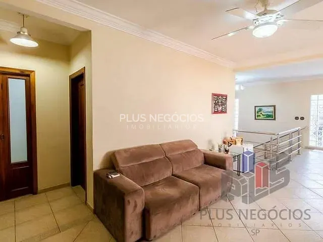 Casa com 360m² 4 quartos e 5 banheiros, à venda, no bairro Vila Independência em Mauá