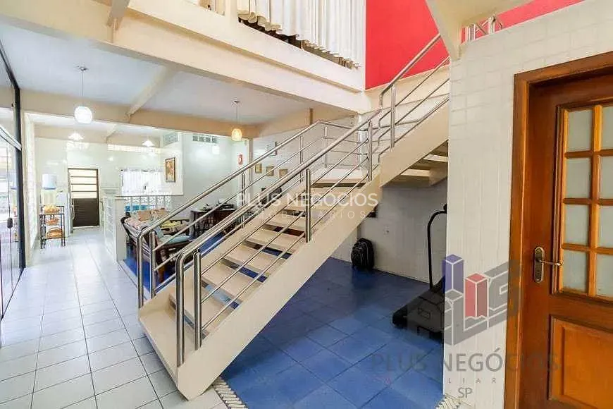Casa, 4 quartos, 360 m² - Foto 1