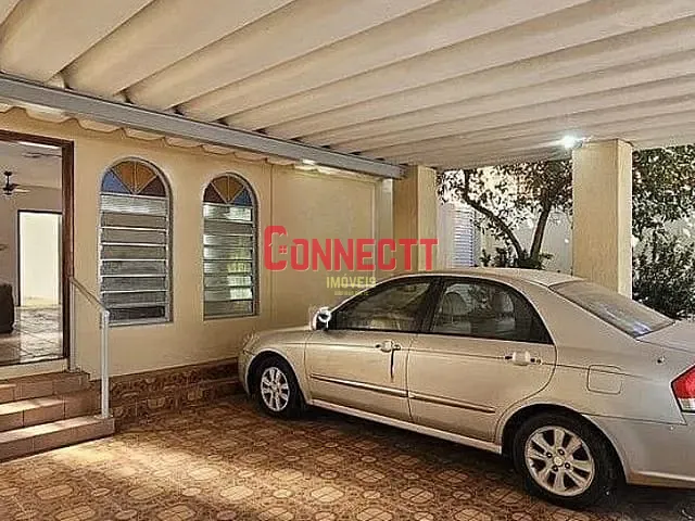 Casa 4 quartos e 2 banheiros, à venda, no bairro Independência em Ribeirão Preto
