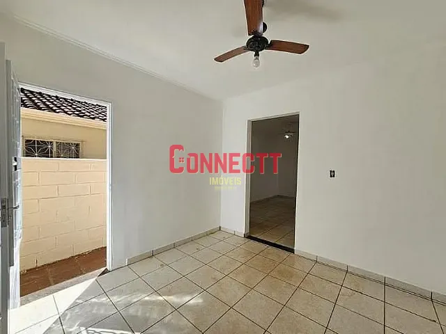 Casa 4 quartos e 2 banheiros, à venda, no bairro Independência em Ribeirão Preto