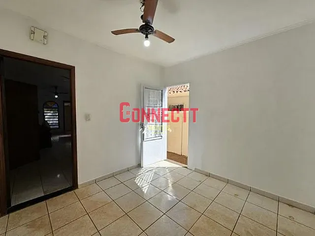 Casa 4 quartos e 2 banheiros, à venda, no bairro Independência em Ribeirão Preto