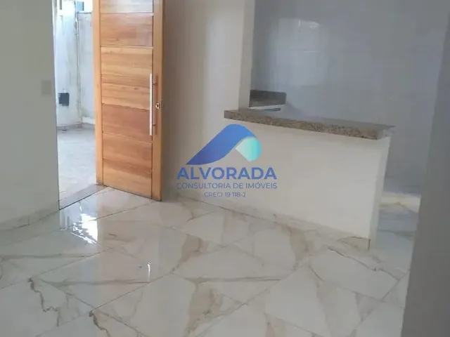 Casa com 10m² 3 quartos e 2 banheiros, à venda, no bairro Recanto dos Eucaliptos em São José Dos Campos