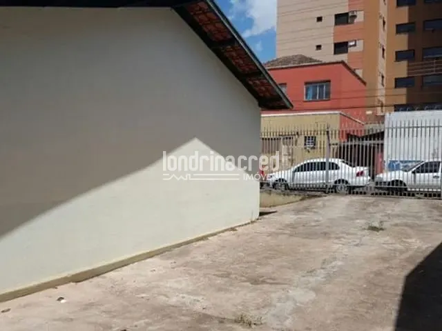 Casa com 110m² 3 quartos e 2 banheiros, à venda, no bairro Centro em Londrina