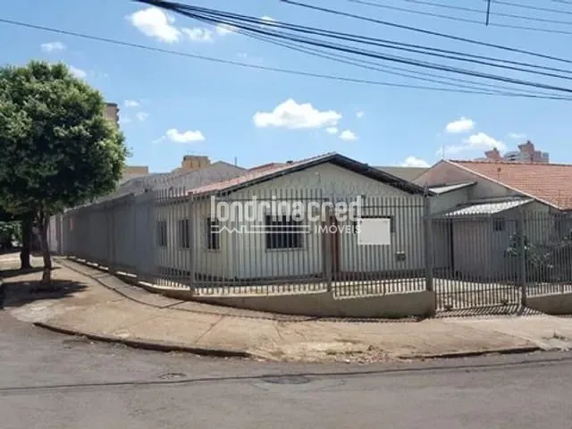 Casa com 110m² 3 quartos e 2 banheiros, à venda, no bairro Centro em Londrina
