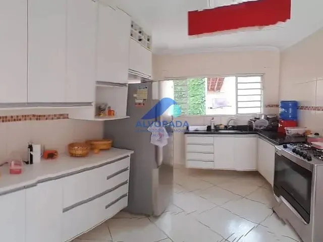 Casa com 154m² 3 quartos e 1 banheiro, à venda, no bairro Residencial Santa Paula em Jacareí