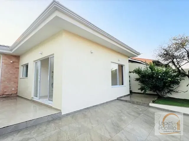Casa com 300m² 3 quartos e 3 banheiros, à venda, no bairro Jardim Jaraguá em Atibaia