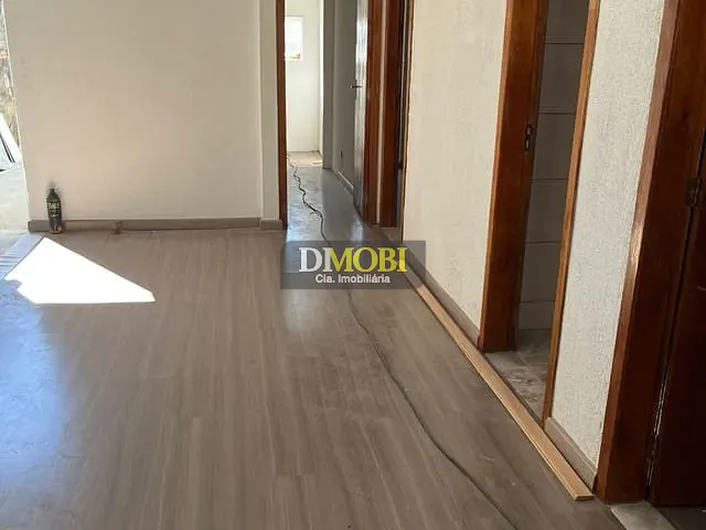 Casa com 300m² 3 quartos e 1 banheiro, à venda ou para alugar, no bairro Morada do Vale I em Gravataí