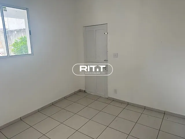 Casa com 265m² 3 quartos e 2 banheiros, para alugar, no bairro Taquaral em Campinas