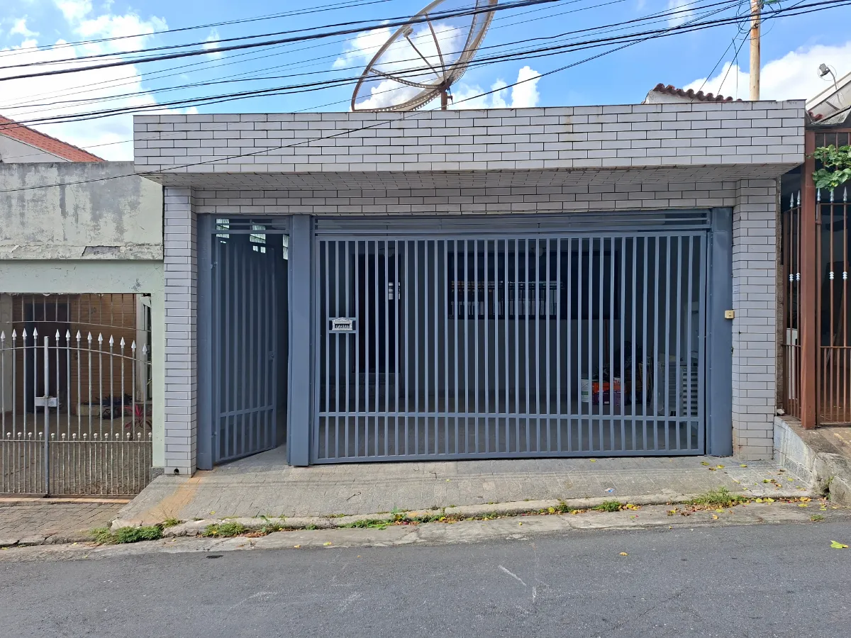 Casa para venda em Água Fria com 3 quartos, 114m²
