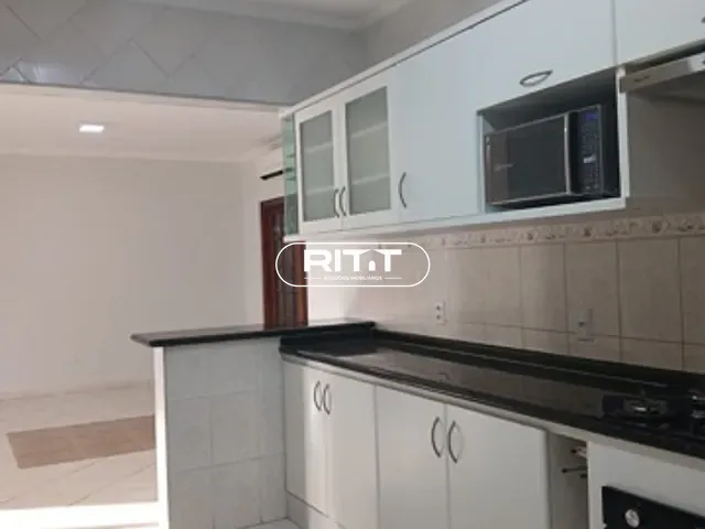 Casa com 253m² 3 quartos e 2 banheiros, à venda, no bairro Parque Brasil 500 em Paulínia