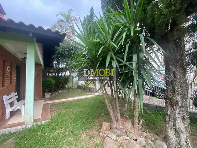 Casa com 360m² 3 quartos e 2 banheiros, à venda, no bairro Centro em Gravataí