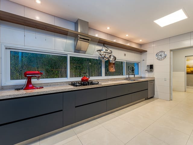 Casa com 448m² 4 quartos e 5 banheiros, à venda, no bairro Tamboré em Santana de Parnaíba