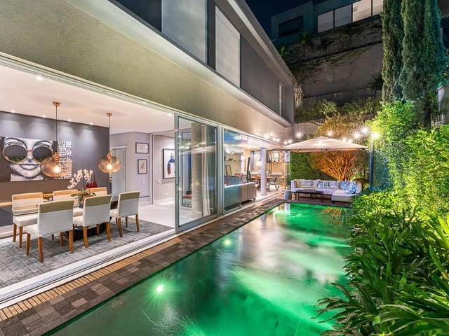 Casa com 448m² 4 quartos e 5 banheiros, à venda, no bairro Tamboré em Santana de Parnaíba