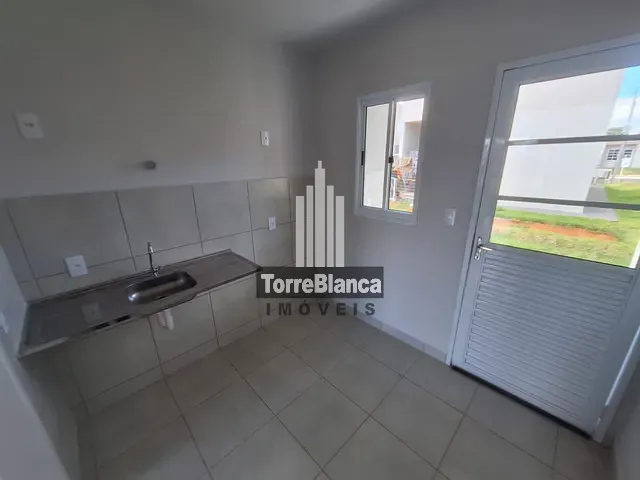 Casa com 50m² 2 quartos e 1 banheiro, para alugar, no bairro Neves em Ponta Grossa