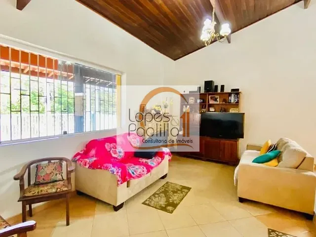 Casa com 360m² 3 quartos e 2 banheiros, à venda, no bairro Jardim do Lago em Atibaia
