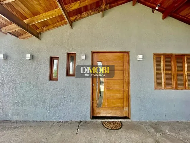 Casa com 246m² 2 quartos e 2 banheiros, à venda, no bairro Santa Fe em Gravataí
