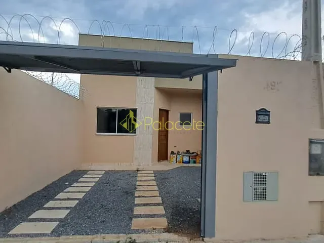 Casa com 125m² 2 quartos e 2 banheiros, à venda, no bairro Residencial e Comercial Portal dos Eucaliptos em Pindamonhangaba