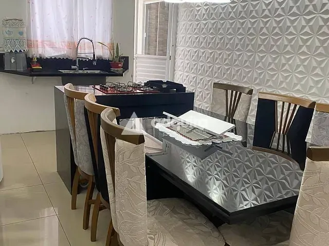 Casa com 85m² 3 quartos e 2 banheiros, à venda, no bairro Boa Vista em Ponta Grossa