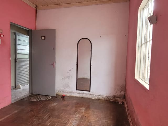 Casa com 295m² 3 quartos e 3 banheiros, à venda, no bairro Alto do Tabaú em Pindamonhangaba