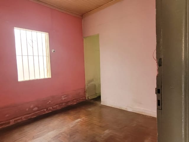 Casa com 295m² 3 quartos e 3 banheiros, à venda, no bairro Alto do Tabaú em Pindamonhangaba