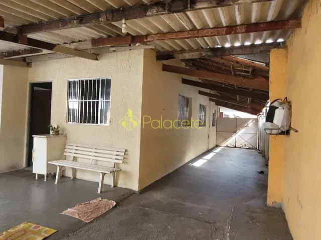 Casa com 295m² 3 quartos e 3 banheiros, à venda, no bairro Alto do Tabaú em Pindamonhangaba