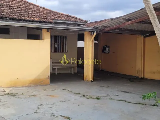 Casa com 295m² 3 quartos e 3 banheiros, à venda, no bairro Alto do Tabaú em Pindamonhangaba