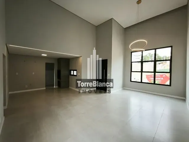 Casa 3 quartos e 3 banheiros, à venda, no bairro Jardim Carvalho em Ponta Grossa