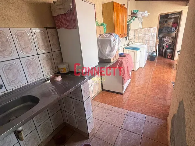 Casa 4 quartos e 4 banheiros, à venda, no bairro Independência em Ribeirão Preto