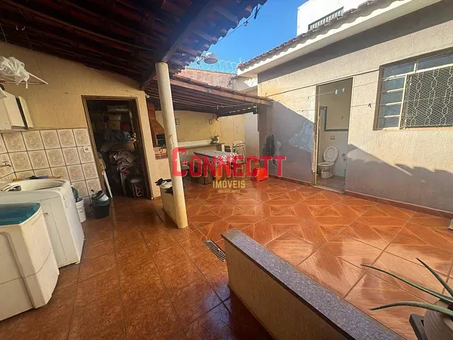 Casa 4 quartos e 4 banheiros, à venda, no bairro Independência em Ribeirão Preto