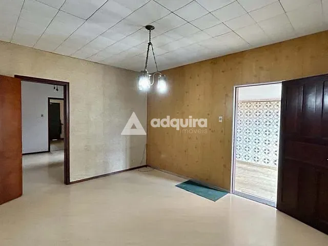 Casa 3 quartos e 2 banheiros, à venda, no bairro Orfãs em Ponta Grossa