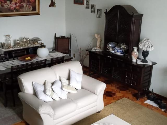 Casa com 486m² 5 quartos e 2 banheiros, à venda, no bairro Centro em Tremembé