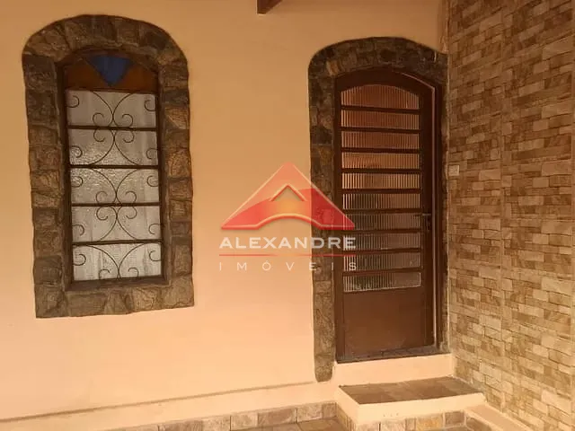 Casa com 48m² 2 quartos e 1 banheiro, para alugar, no bairro Jardim Ismênia em São José dos Campos