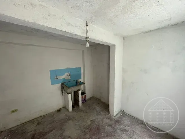 Casa com 250m² 2 quartos e 2 banheiros, à venda, no bairro Jardim Maria Amália em São Paulo