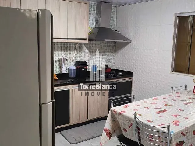 Casa 3 quartos e 2 banheiros, à venda, no bairro Cará-cará em Ponta Grossa