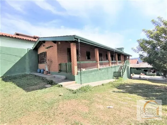 Casa com 720m² 4 quartos e 4 banheiros, à venda, no bairro Jardim dos Pinheiros em Atibaia
