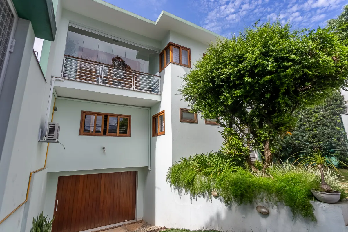 Casa para venda em Planalto Paulista com 3 quartos, sendo 3 suítes, 400m²