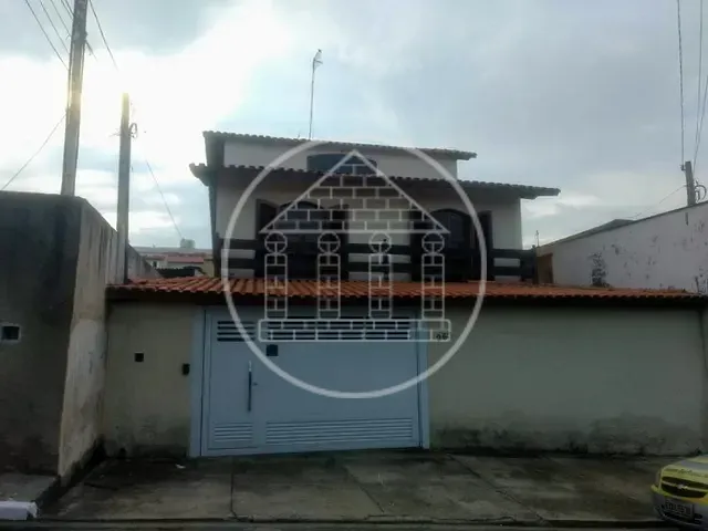 Casa com 310m² 3 quartos e 3 banheiros, à venda ou para alugar, no bairro Jardim Regis em São Paulo