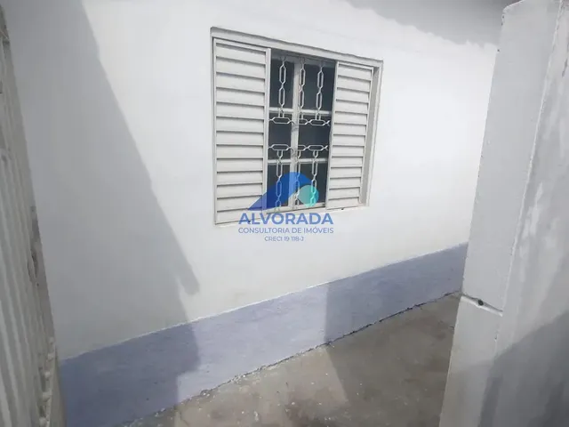 Casa com 150m² 1 quarto e 1 banheiro, para alugar, no bairro Monte Castelo em São José Dos Campos
