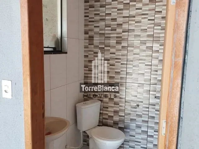 Casa com 300m² 2 quartos e 2 banheiros, à venda, no bairro Contorno em Ponta Grossa