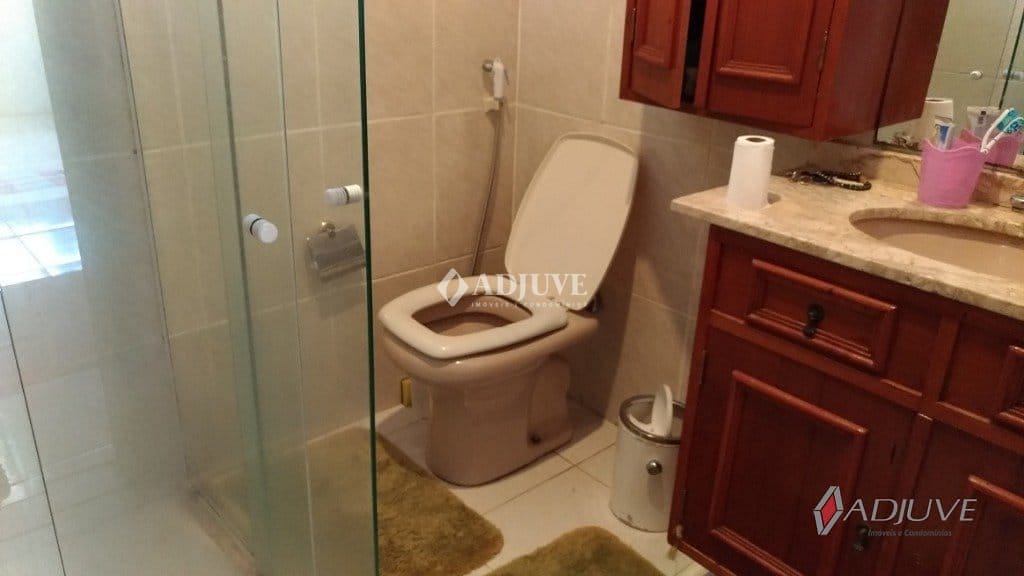 Casa à venda com 5 quartos, 321m² - Foto 33