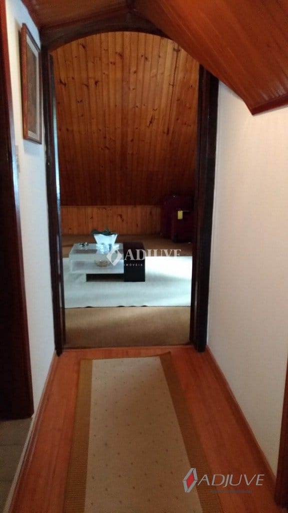 Casa à venda com 5 quartos, 321m² - Foto 20