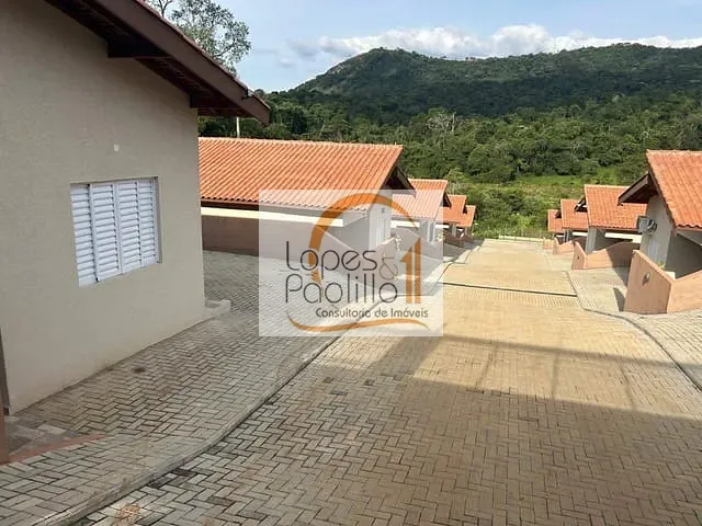 Casa com 227m² 2 quartos e 2 banheiros, à venda, no bairro Ribeirão dos Porcos em Atibaia