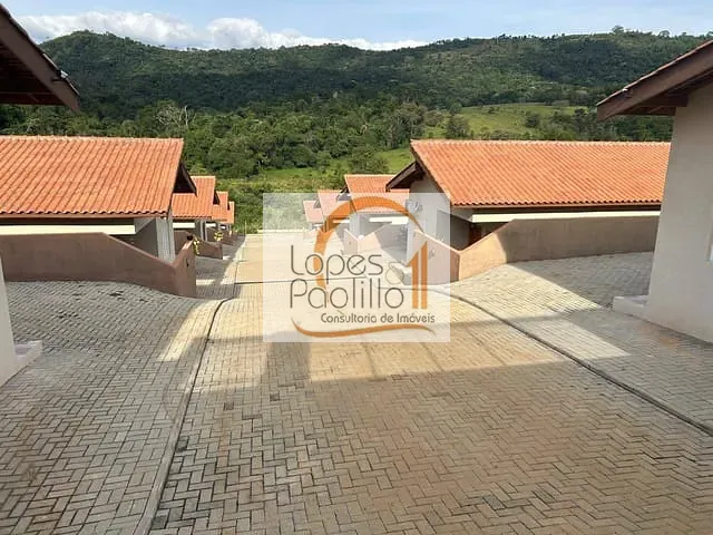 Casa com 227m² 2 quartos e 2 banheiros, à venda, no bairro Ribeirão dos Porcos em Atibaia