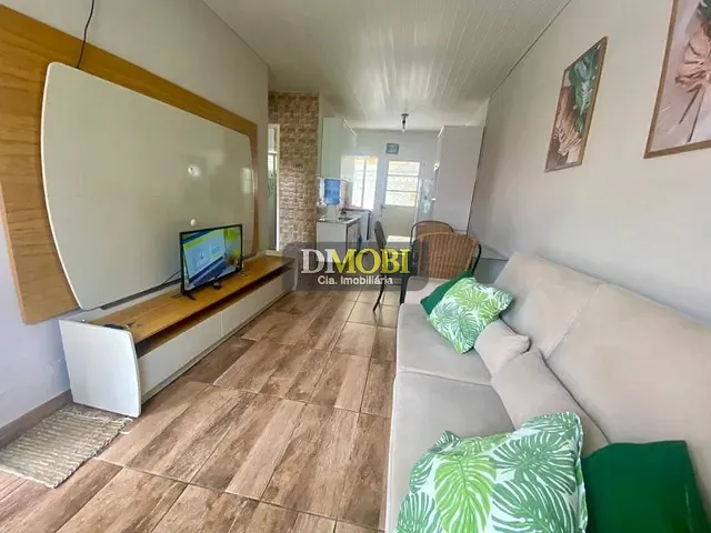 Casa com 80m² 2 quartos e 1 banheiro, à venda, no bairro Santa Fe em Gravataí