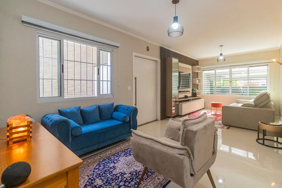 Casa para venda em Vila Dom Pedro I com 3 quartos, sendo 3 suítes, 223m²