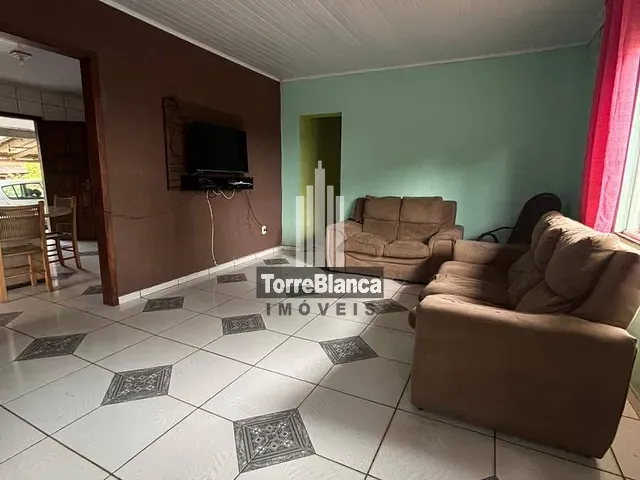 Casa com 448m² 4 quartos e 2 banheiros, à venda, no bairro Oficinas em Ponta Grossa