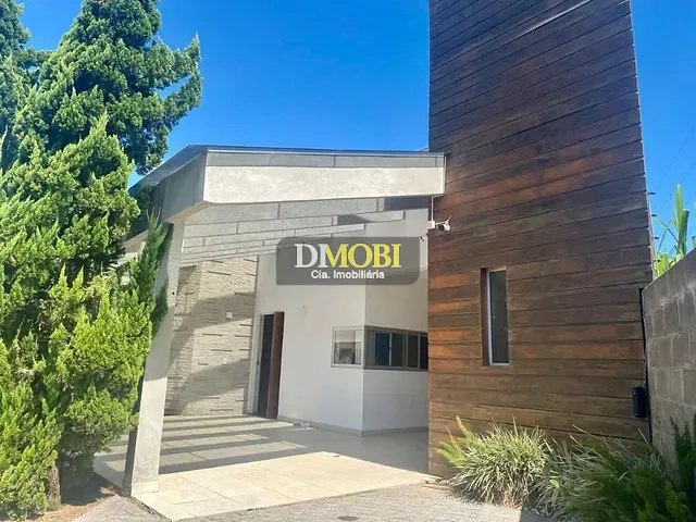 Casa com 308m² 2 quartos e 2 banheiros, à venda, no bairro Moradas do Sobrado em Gravataí