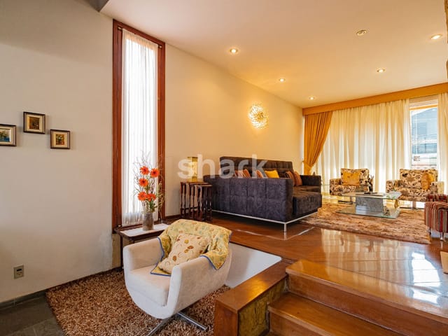 Casa com 555m² 4 quartos e 4 banheiros, à venda, no bairro Alphaville em Santana de Parnaíba