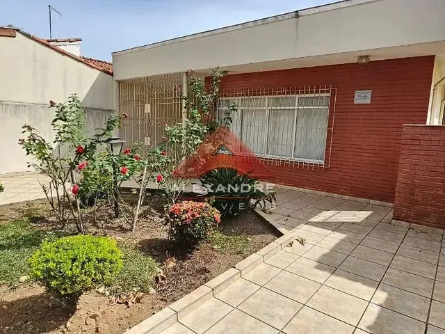 Casa com 10m² 3 quartos e 1 banheiro, à venda, no bairro Vila Industrial em São José Dos Campos